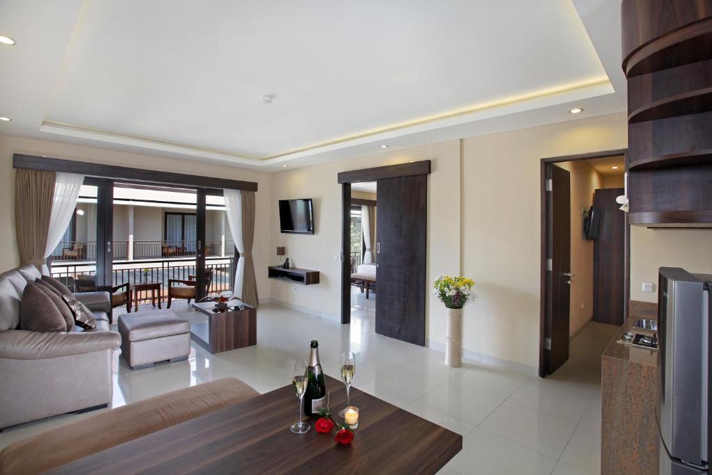 D'Penjor Seminyak Hotel Room photo